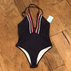 🌸Cupshe one piece swim suit size medium🌸